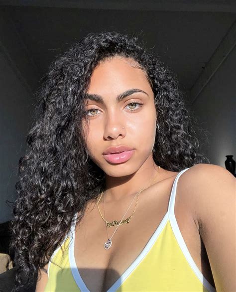 lightskin xxx|Vídeos pornôs com Lightskin Girl 